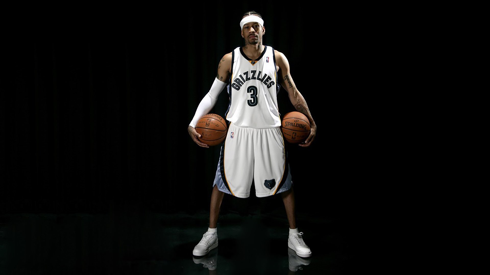 “秘技大公开：漂移与操控的极致表现”，漂移的操作要领